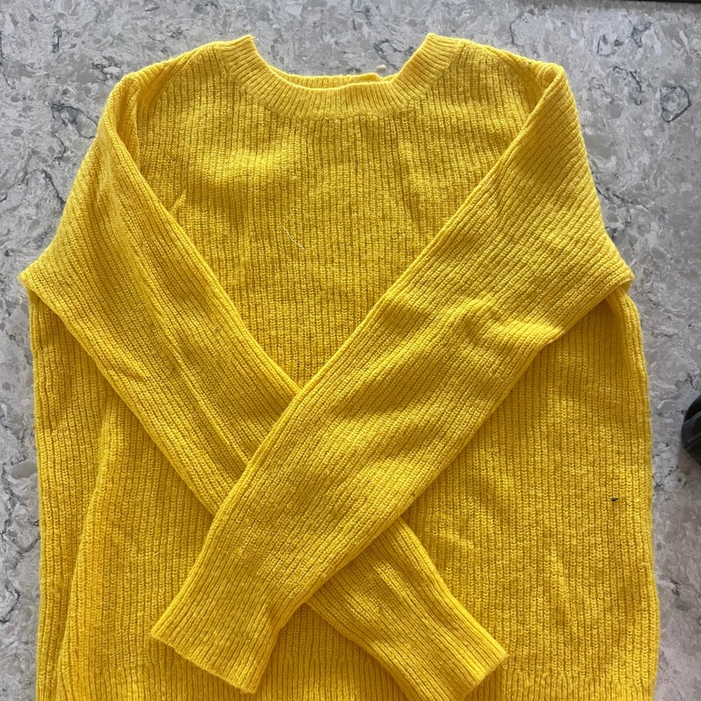 Boden yellow sweater - Picture 2 of 2